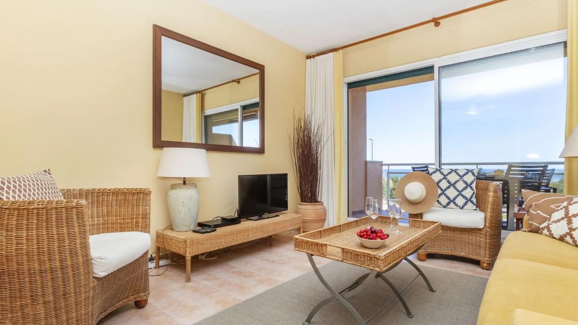 Apartment Port Pals Ciii Vista Bonita By Interhome
